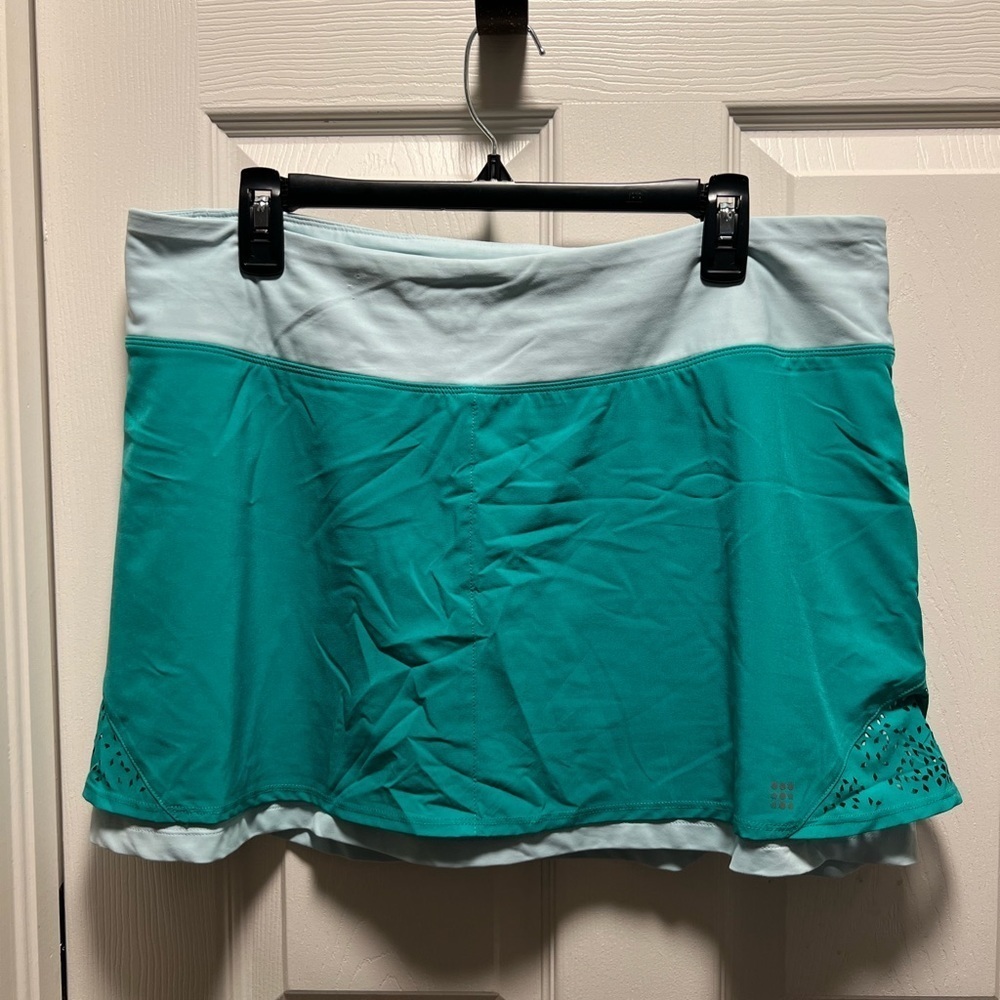 NEW Title Nine | Nimblene Skirt Green Blue Layer Laser Cut‎ Out Zip Pocket Sz XL